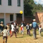 Patio de juego. Madagascar. Fundación Amist.
